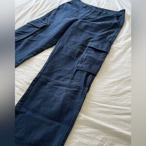 Artizia cargo pants 
size 6 
navy blue 
Only worn a few times - great condition!
